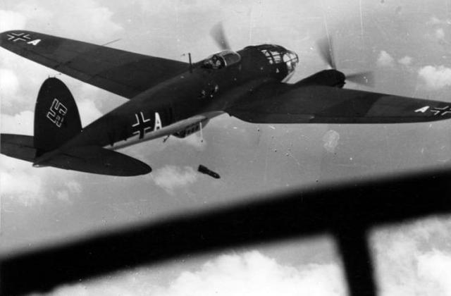 Bundesarchiv bild 101i 317 0043 17a flugzeug heinkel he 111